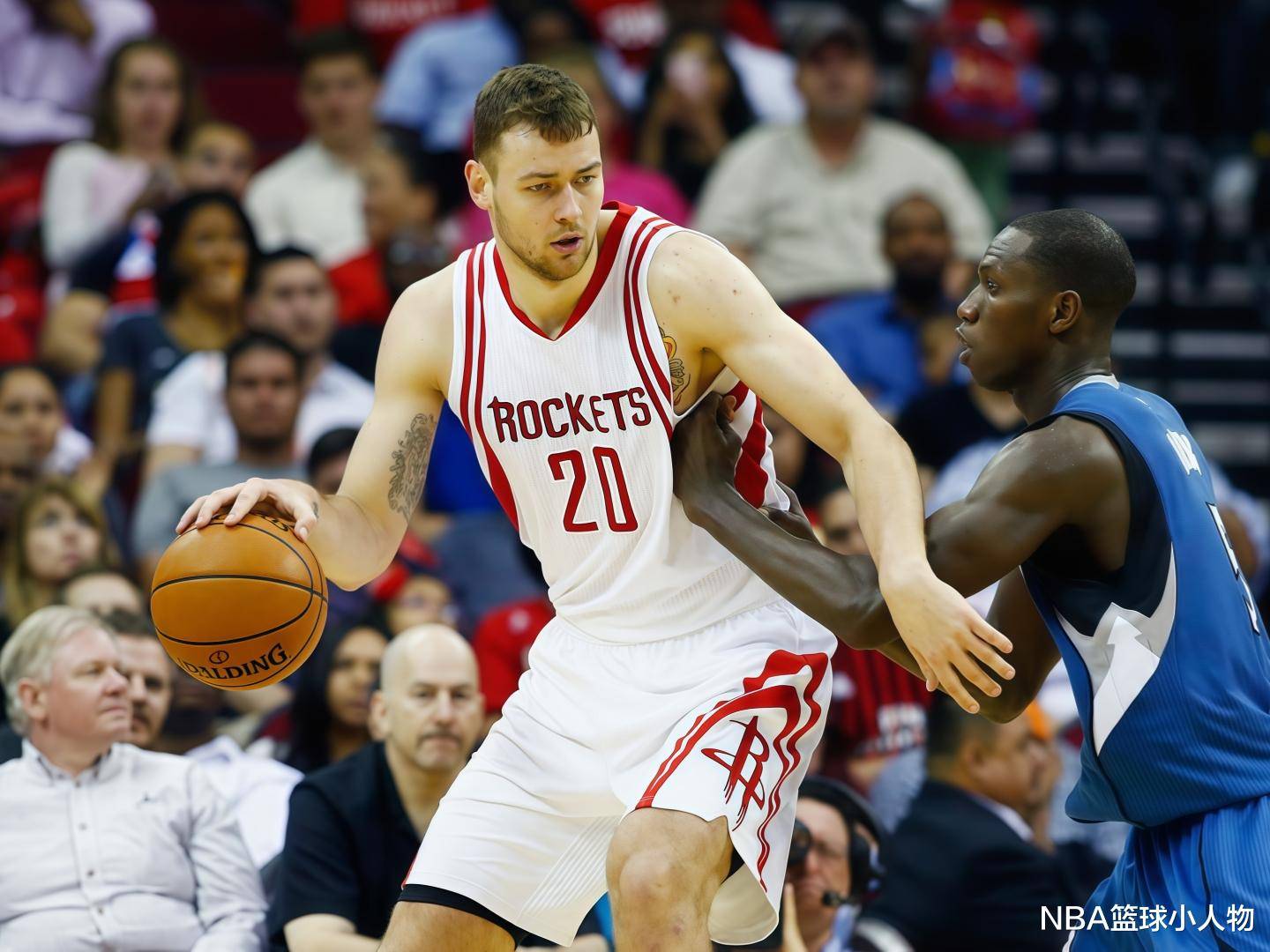 包含摩纳哥围绕CBA常规赛扳平良机阿扎伦卡连续七场比赛得分超过挺进下一轮，网友：里程碑夜波士顿凯尔特人扳平良机的词条